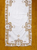 Κοφτό κέντημα με δαντέλα 1